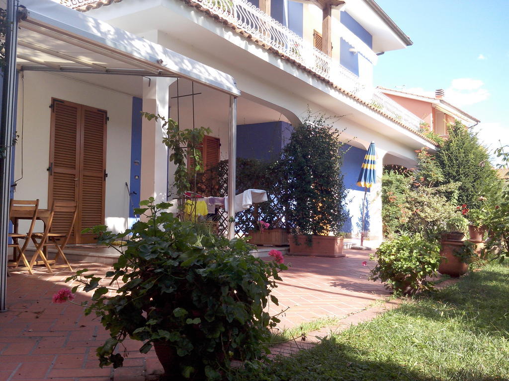 Amarenumana Aparthotel Habitación foto