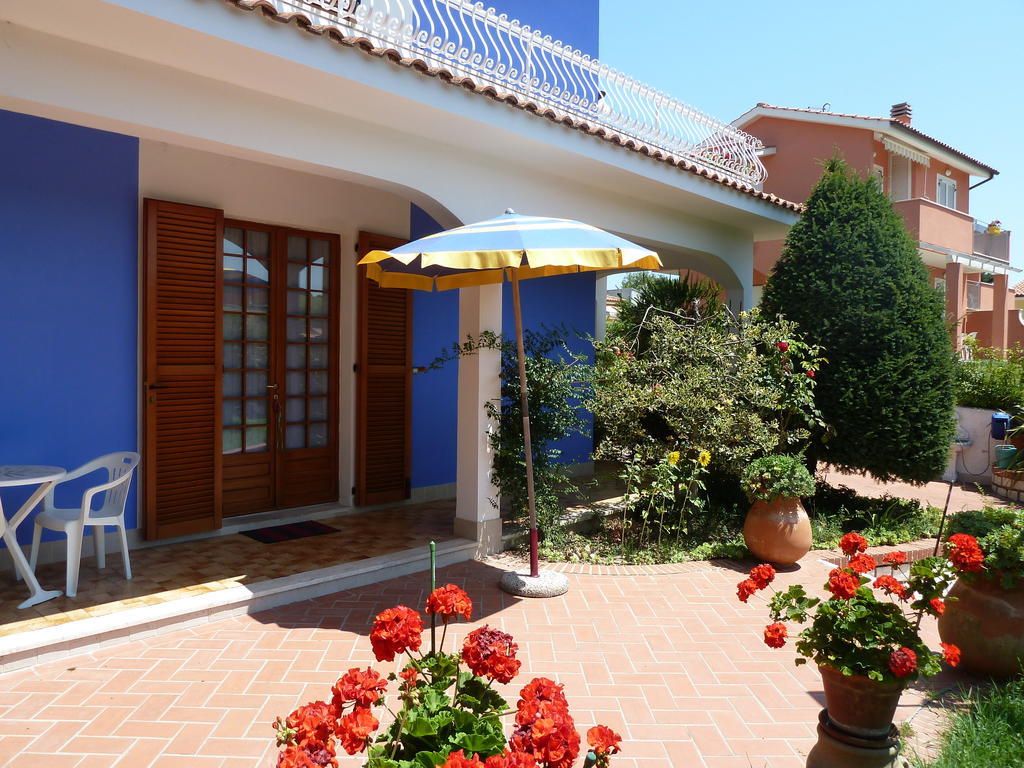 Amarenumana Aparthotel Habitación foto